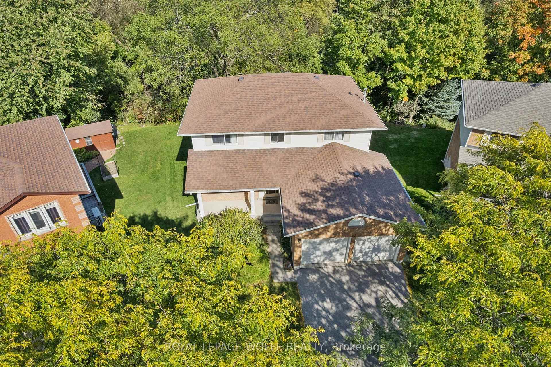 Photo 1 of 42 Mitton Place, Kitchener, Brigadoon — HOMEH