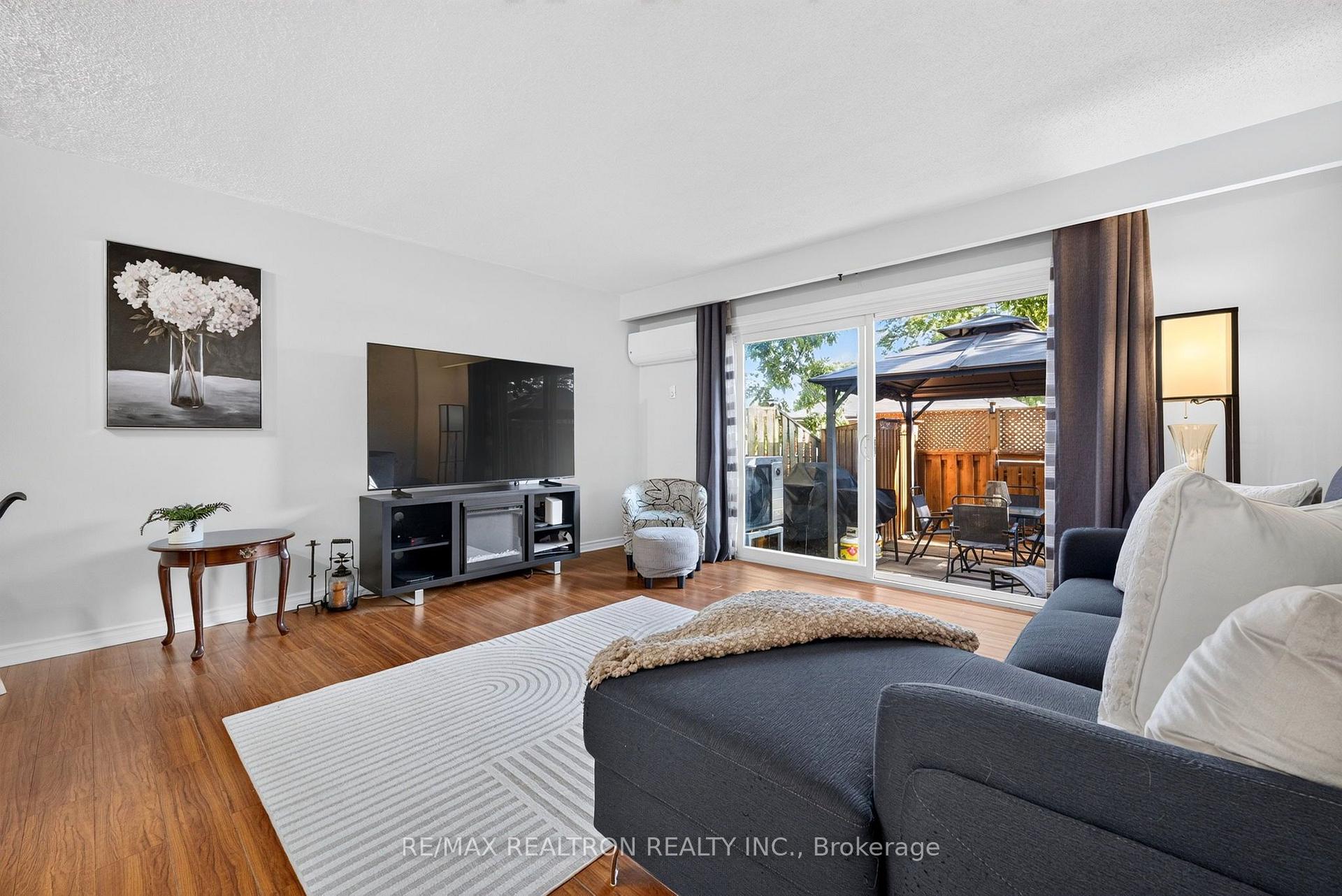Photo 6 of Unit 5, 1185 Birchmount Road, Scarborough, Dorset Park — HOMEH
