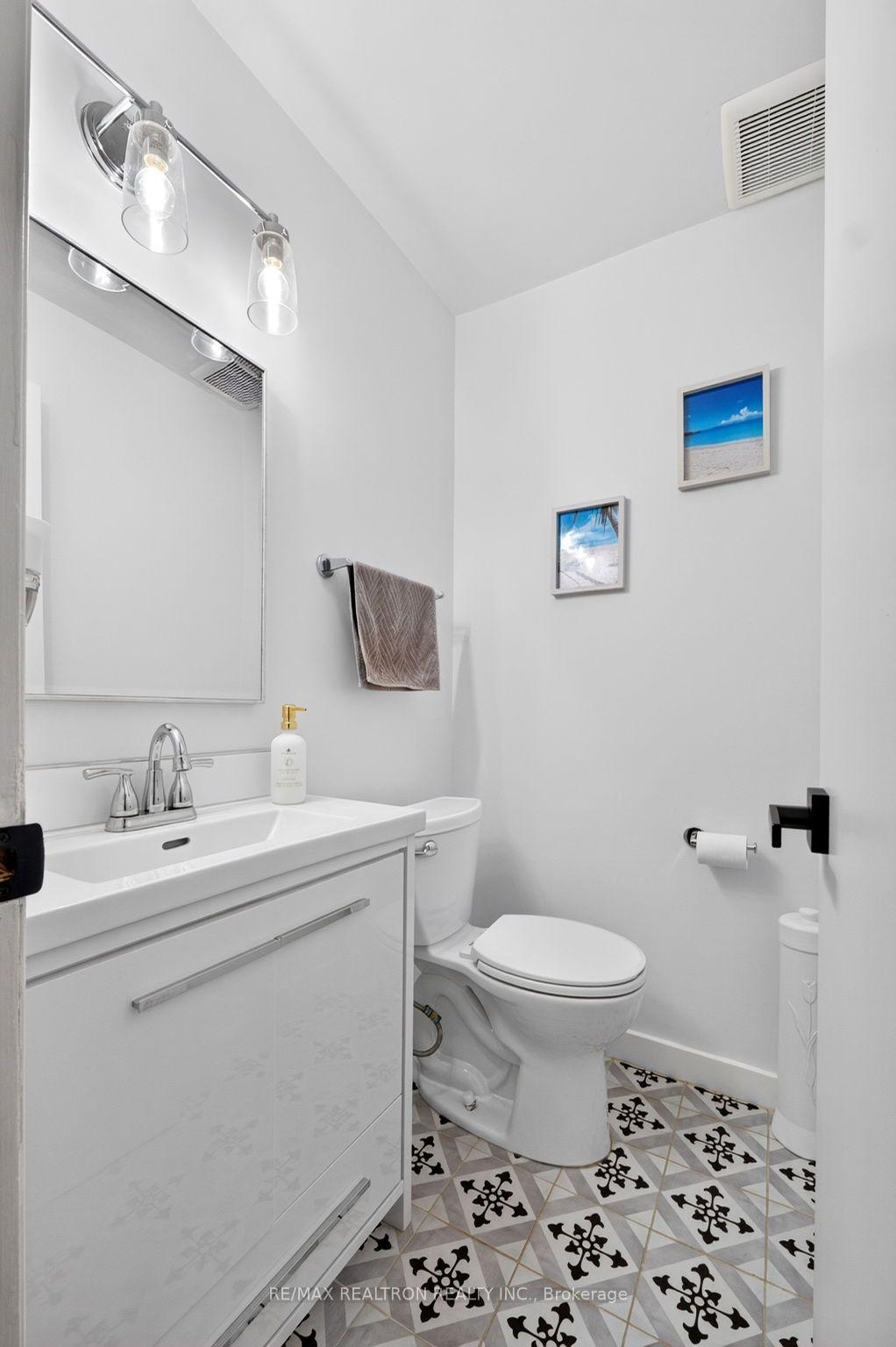Photo 10 of Unit 5, 1185 Birchmount Road, Scarborough, Dorset Park — HOMEH