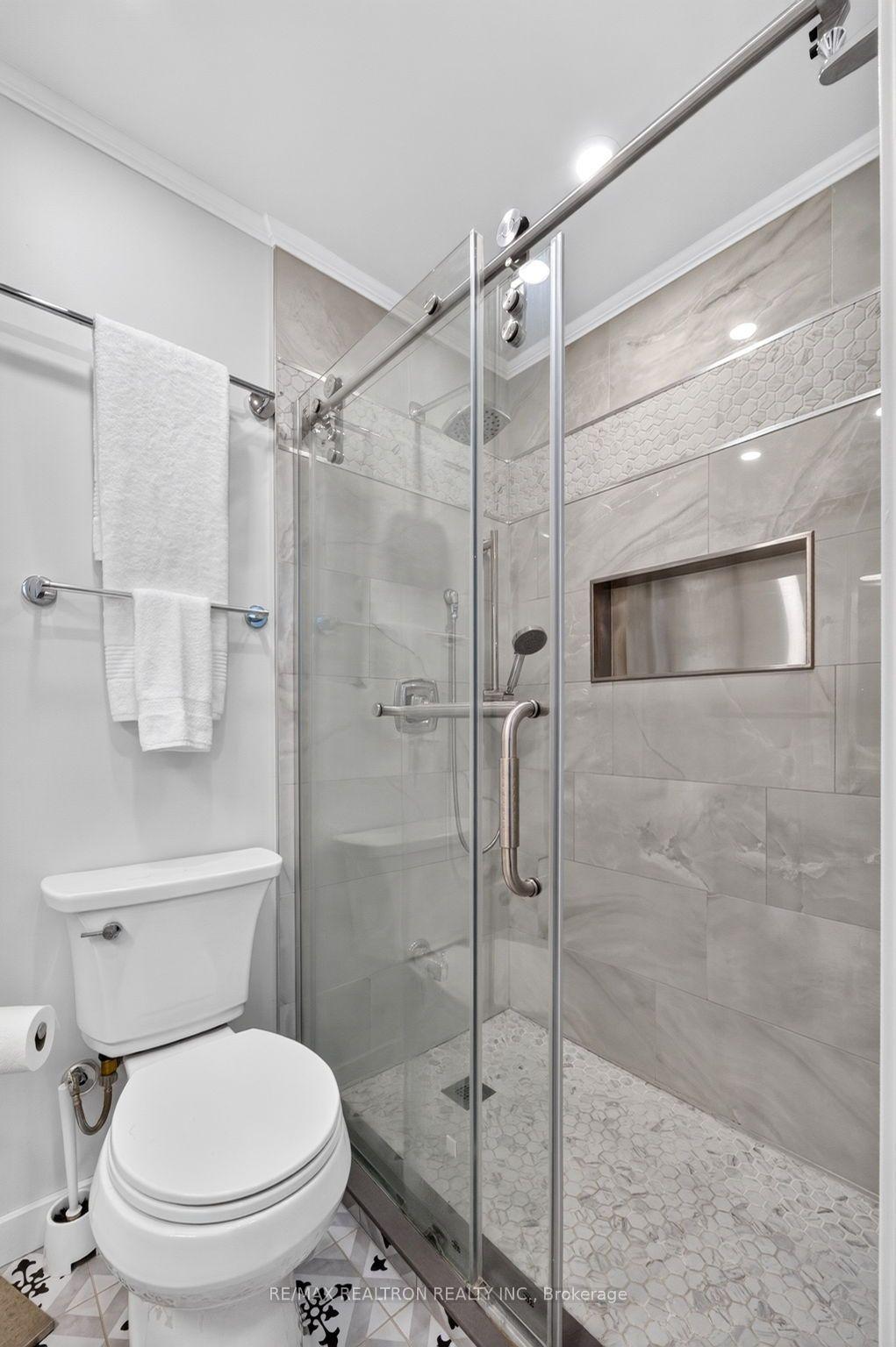 Photo 27 of Unit 5, 1185 Birchmount Road, Scarborough, Dorset Park — HOMEH