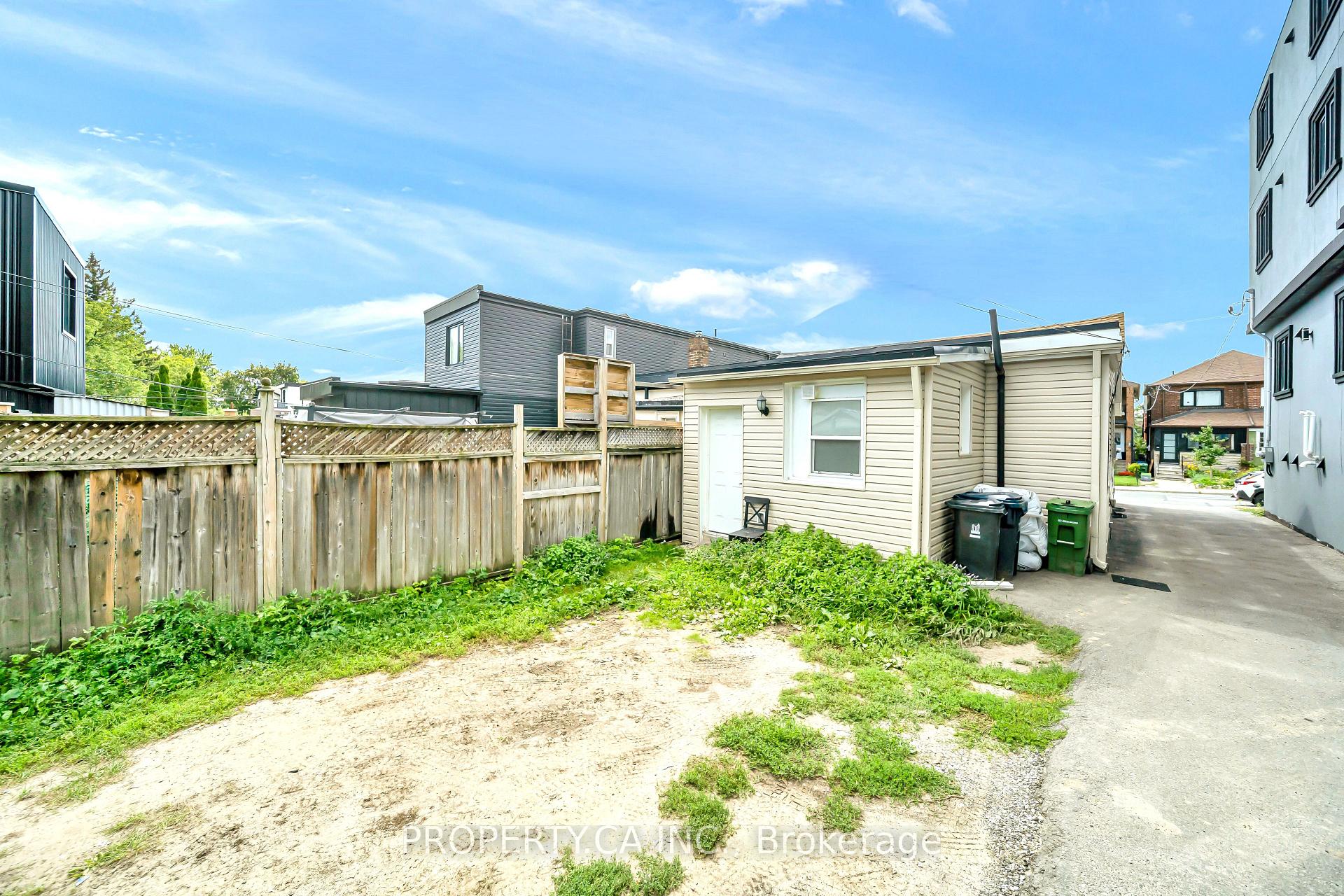 Photo 3 of 285 Robina Avenue, Toronto, Oakwood Village — HOMEH