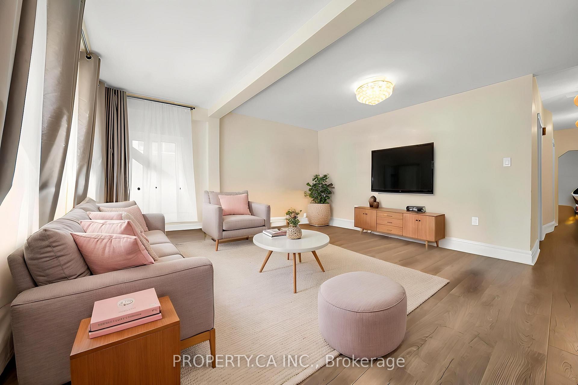 Photo 5 of 285 Robina Avenue, Toronto, Oakwood Village — HOMEH