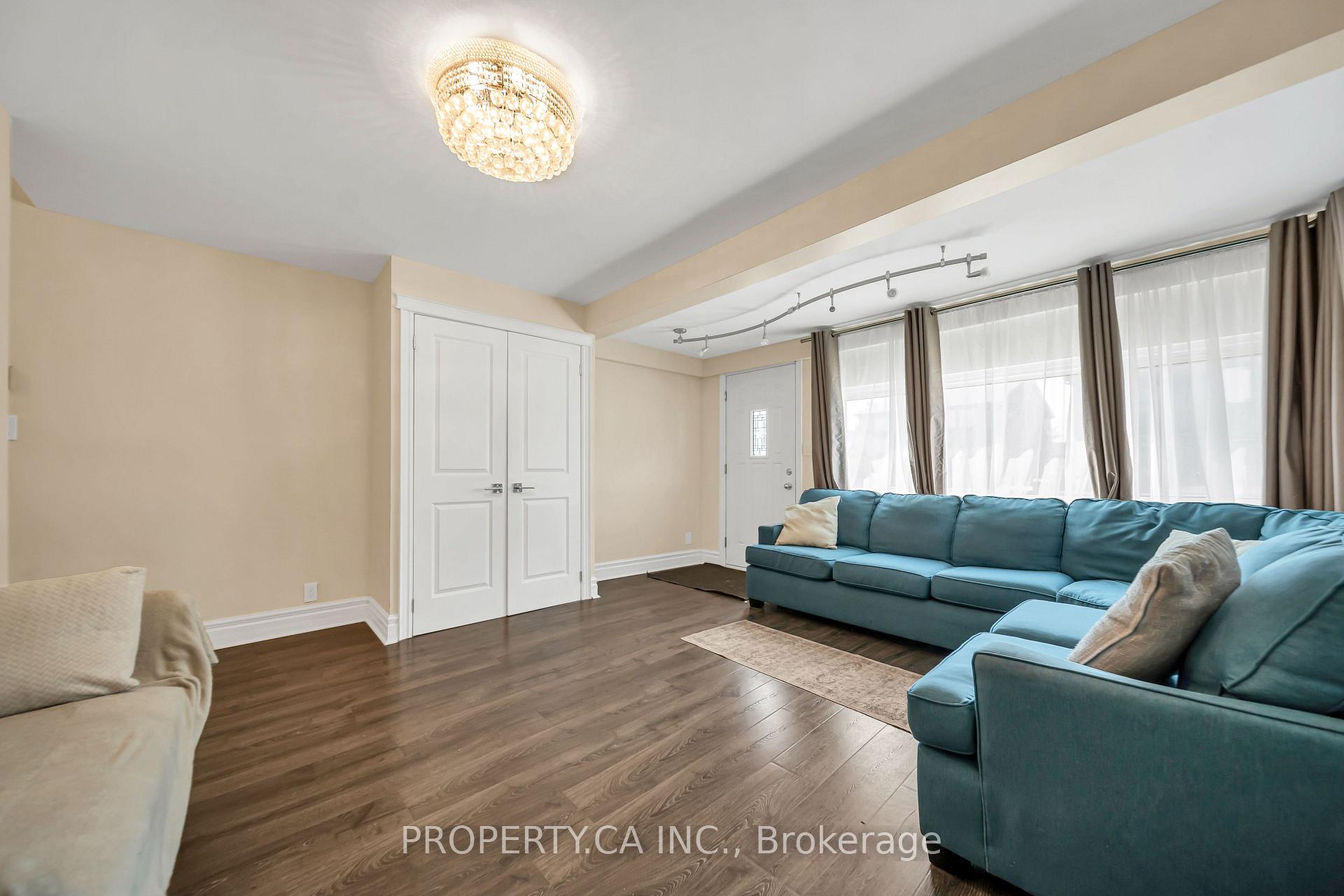 Photo 8 of 285 Robina Avenue, Toronto, Oakwood Village — HOMEH