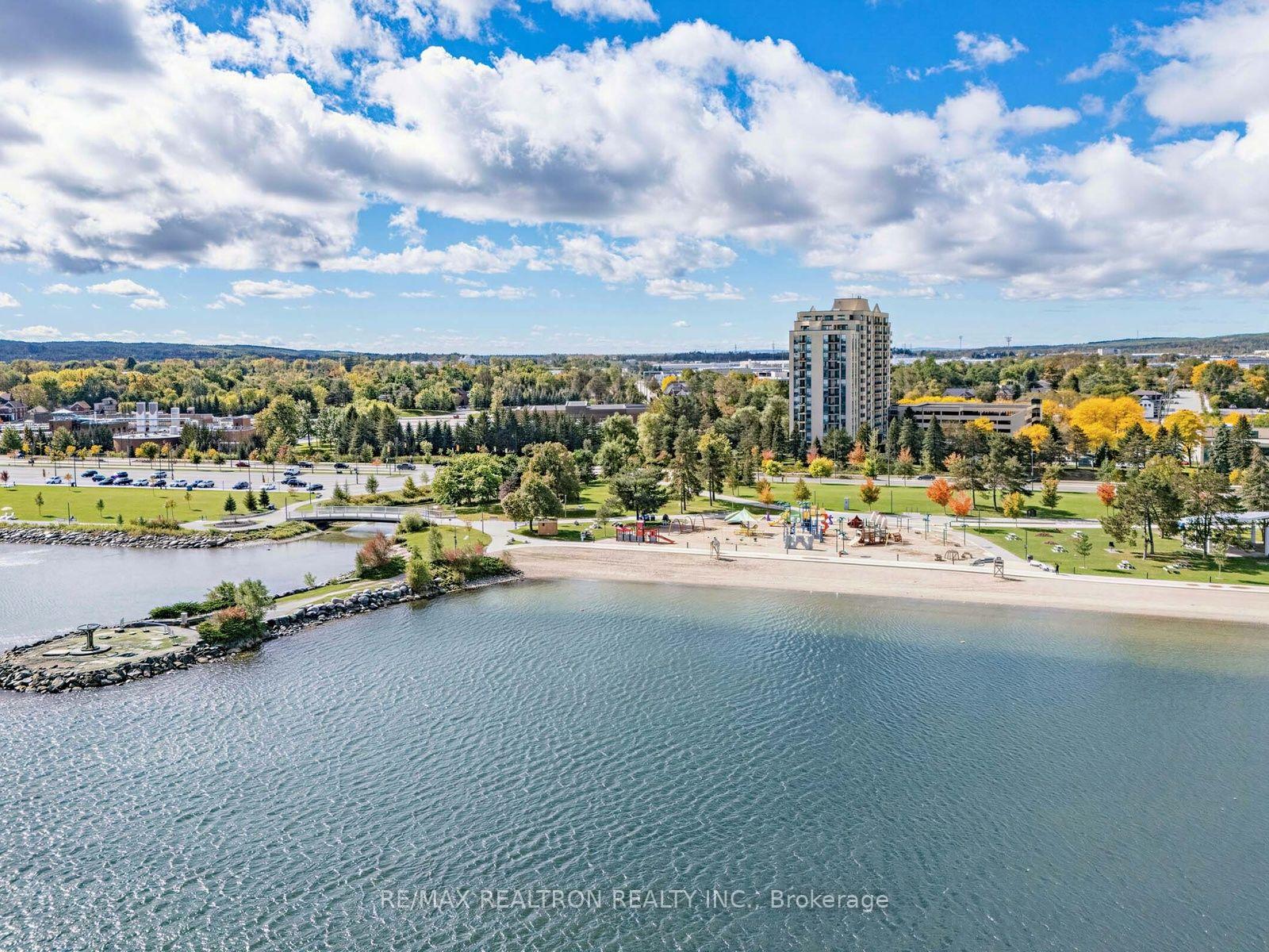 Photo 2 of Unit 1111, 75 Ellen Street, Barrie, City Centre — HOMEH