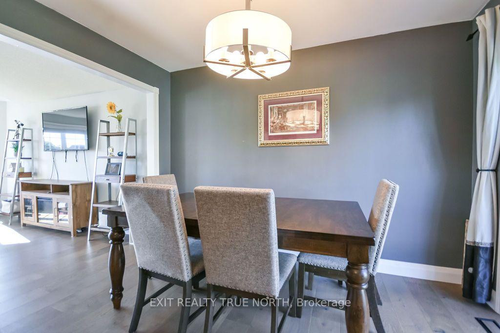 Photo 7 of 35 Marlow Circle, Springwater, Hillsdale — HOMEH