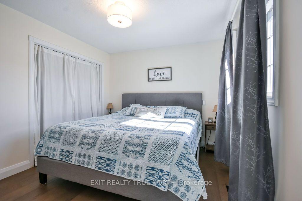 Photo 13 of 35 Marlow Circle, Springwater, Hillsdale — HOMEH