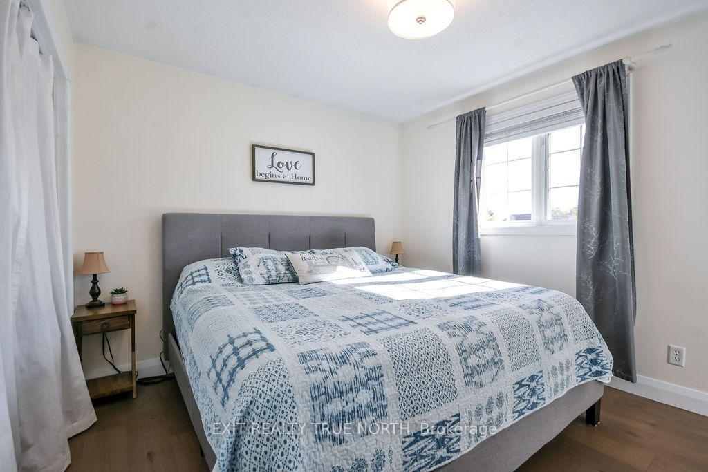 Photo 14 of 35 Marlow Circle, Springwater, Hillsdale — HOMEH
