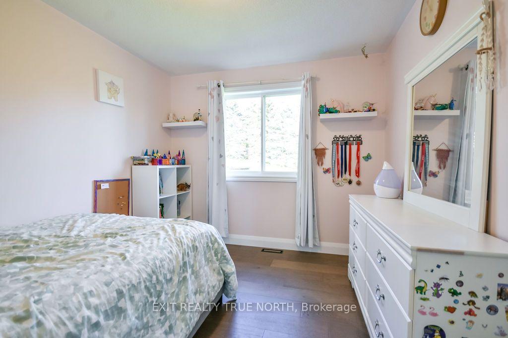 Photo 18 of 35 Marlow Circle, Springwater, Hillsdale — HOMEH