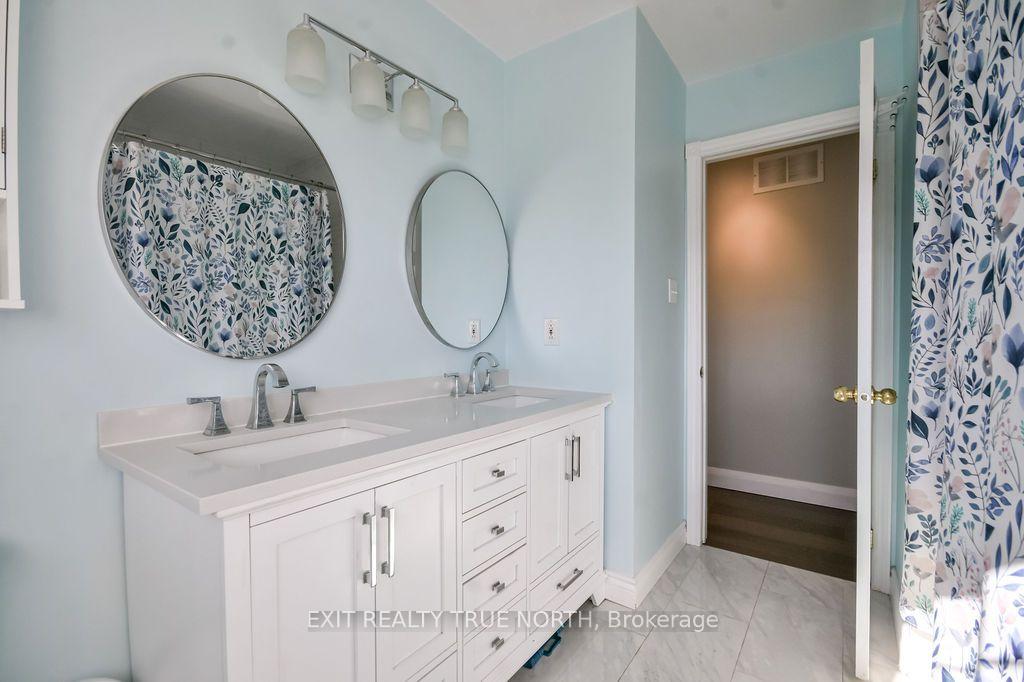 Photo 20 of 35 Marlow Circle, Springwater, Hillsdale — HOMEH