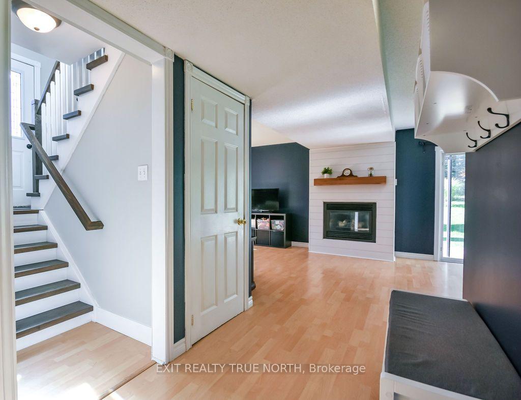 Photo 21 of 35 Marlow Circle, Springwater, Hillsdale — HOMEH