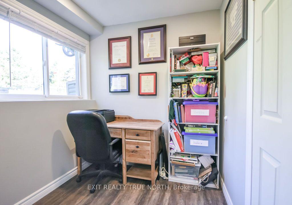 Photo 29 of 35 Marlow Circle, Springwater, Hillsdale — HOMEH