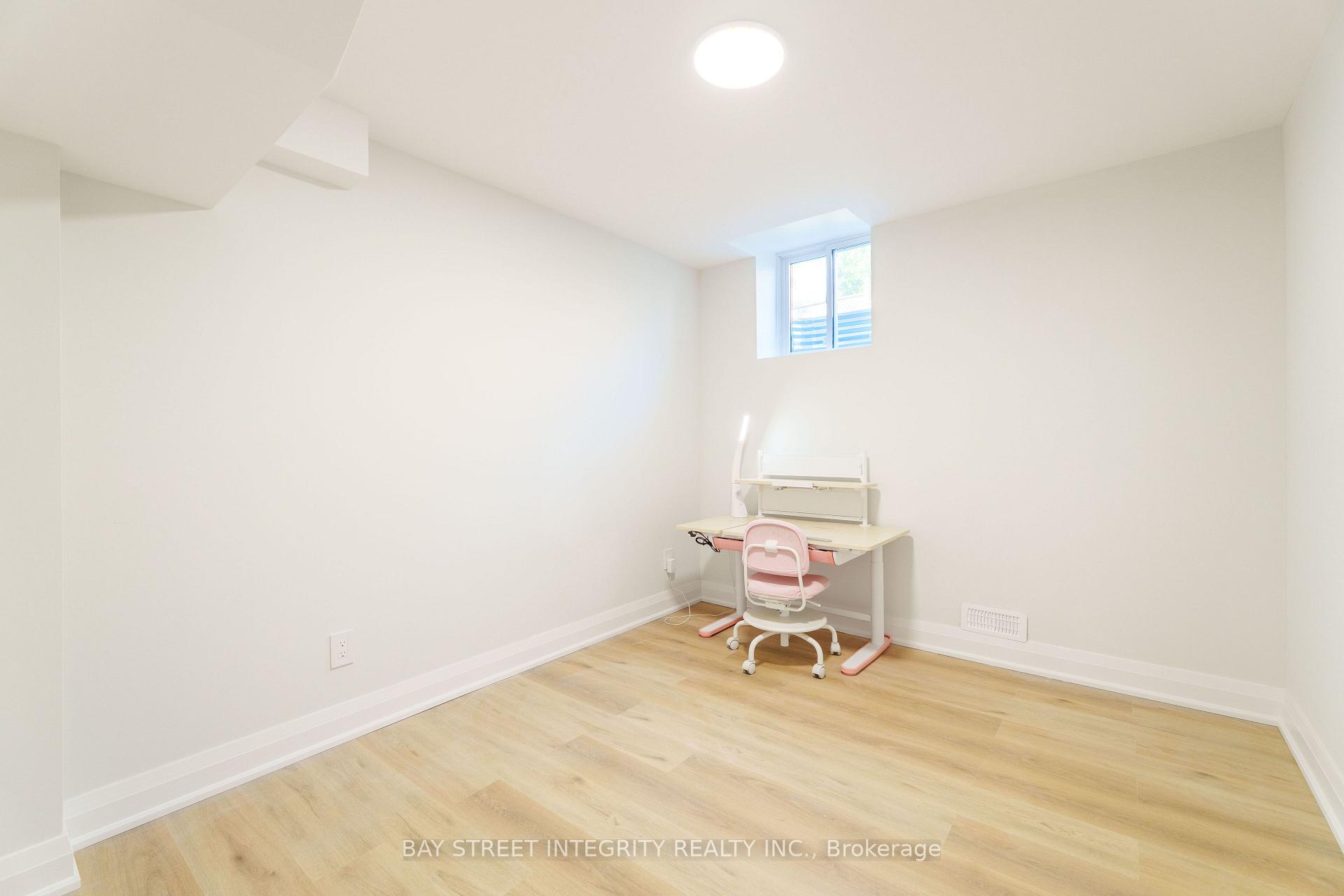 Photo 5 of Basement  2247 Rodick Road, Markham, Cachet — HOMEH
