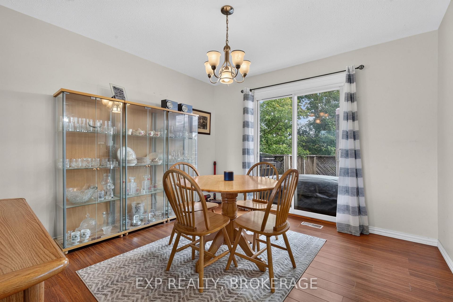 Photo 6 of 2016 Cole Hill Road, Kingston, City North of 401 — HOMEH