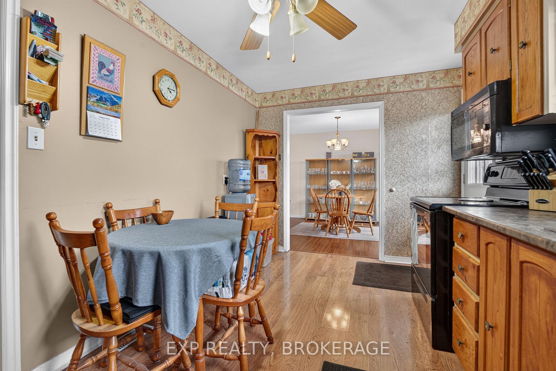 Photo 12 of 2016 Cole Hill Road, Kingston, City North of 401 — HOMEH