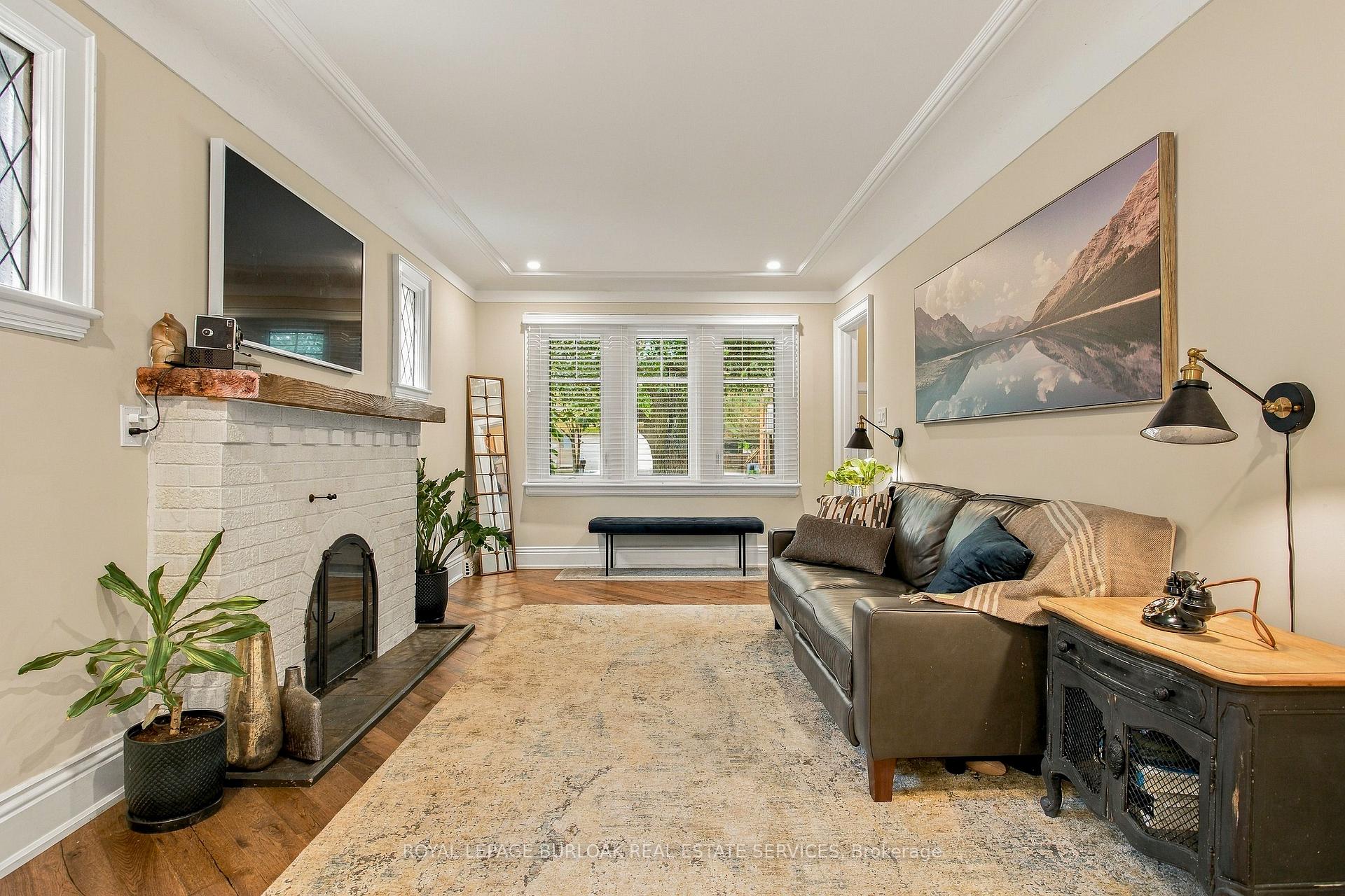 Photo 7 of 960 Shadeland Avenue, Burlington, LaSalle — HOMEH