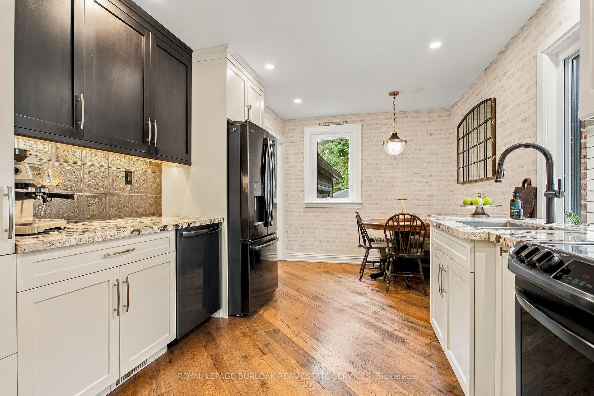 Photo 15 of 960 Shadeland Avenue, Burlington, LaSalle — HOMEH
