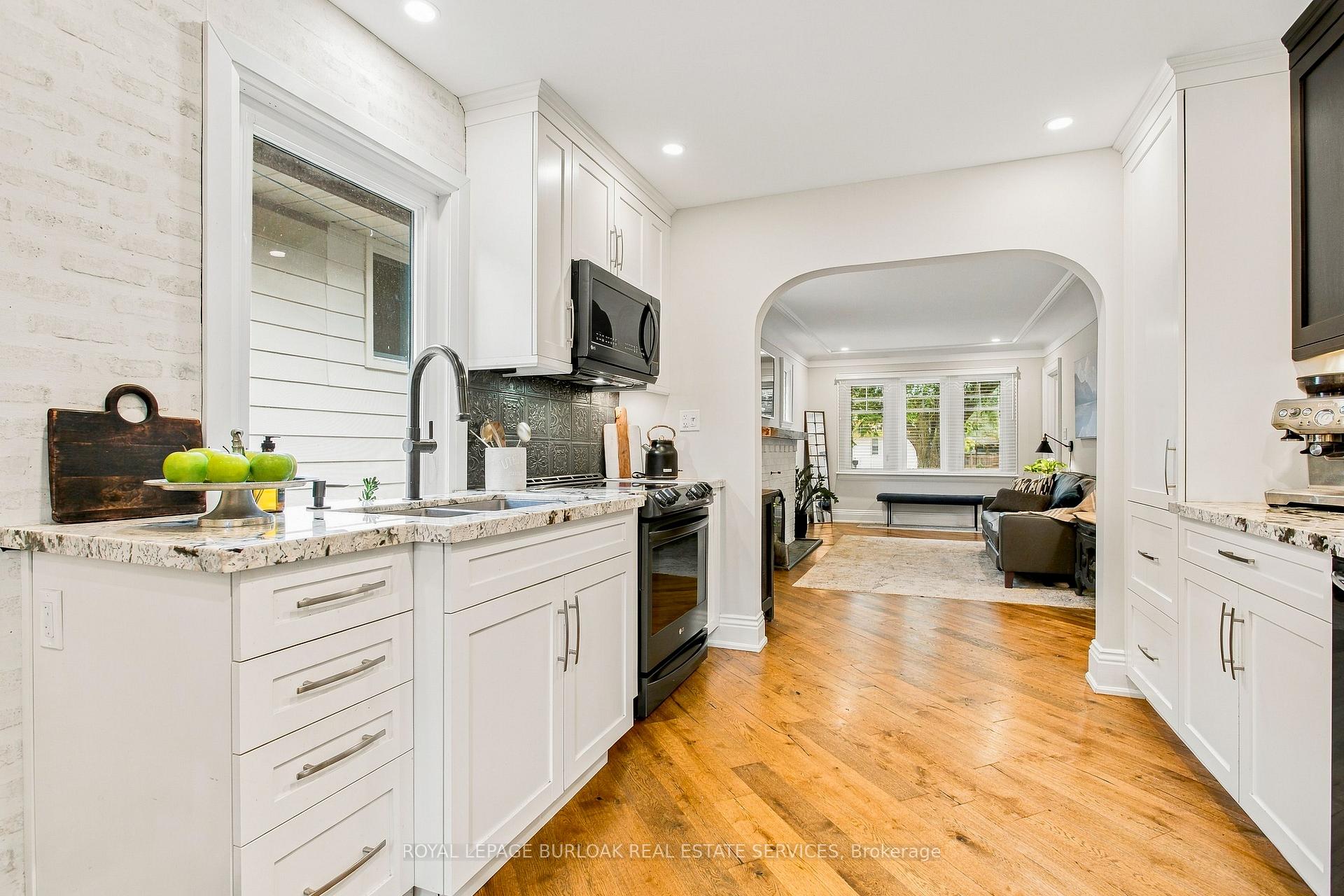 Photo 17 of 960 Shadeland Avenue, Burlington, LaSalle — HOMEH