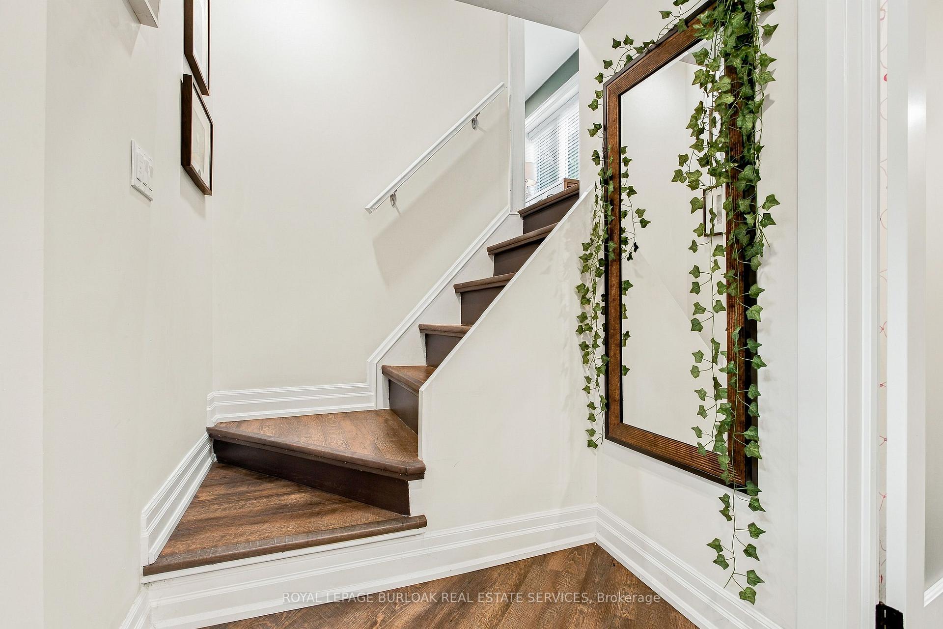 Photo 27 of 960 Shadeland Avenue, Burlington, LaSalle — HOMEH