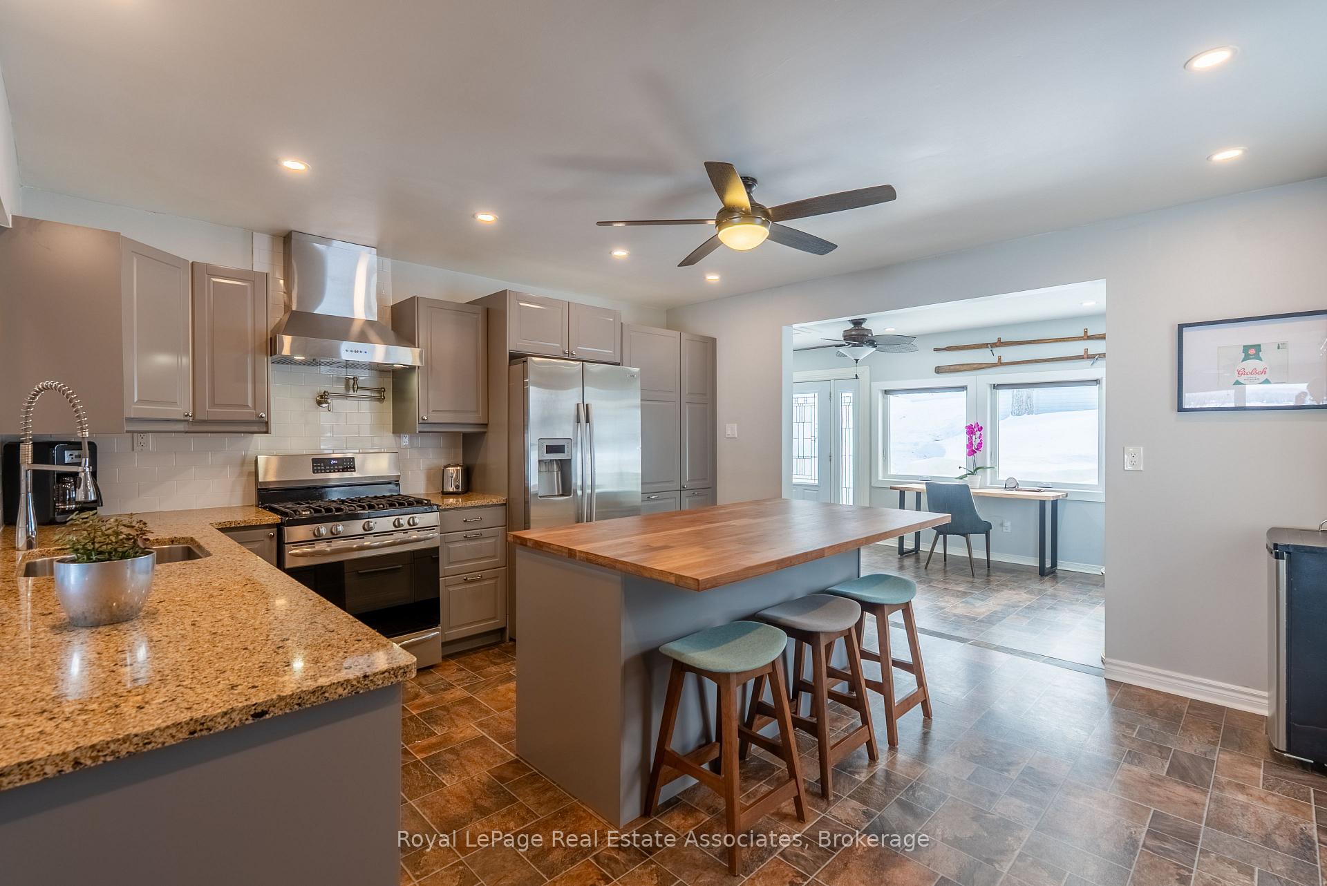 Photo 6 of 398 Gilbert Bay Lane, Wollaston — HOMEH