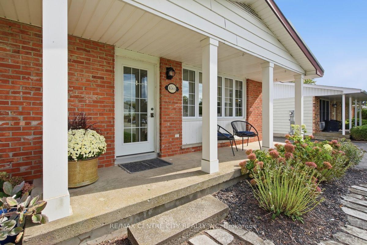 Photo 6 of 4564 East Road E, Central Elgin, Port Stanley — HOMEH