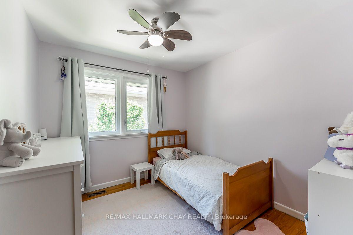 Photo 21 of 23 Downsview Drive, Barrie, Codrington — HOMEH