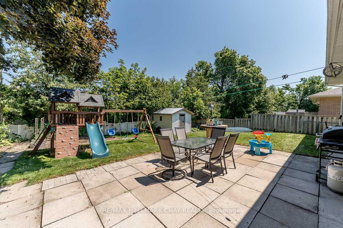 Photo 33 of 23 Downsview Drive, Barrie, Codrington — HOMEH