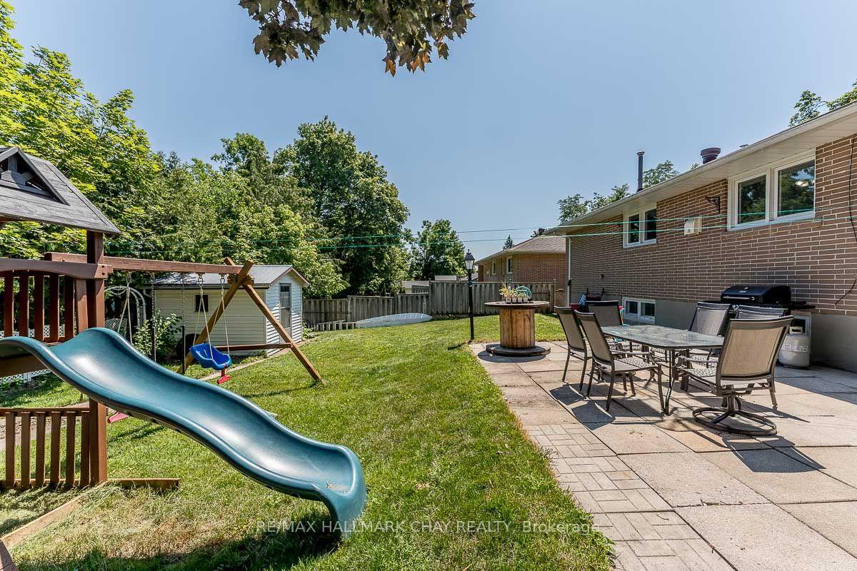 Photo 35 of 23 Downsview Drive, Barrie, Codrington — HOMEH