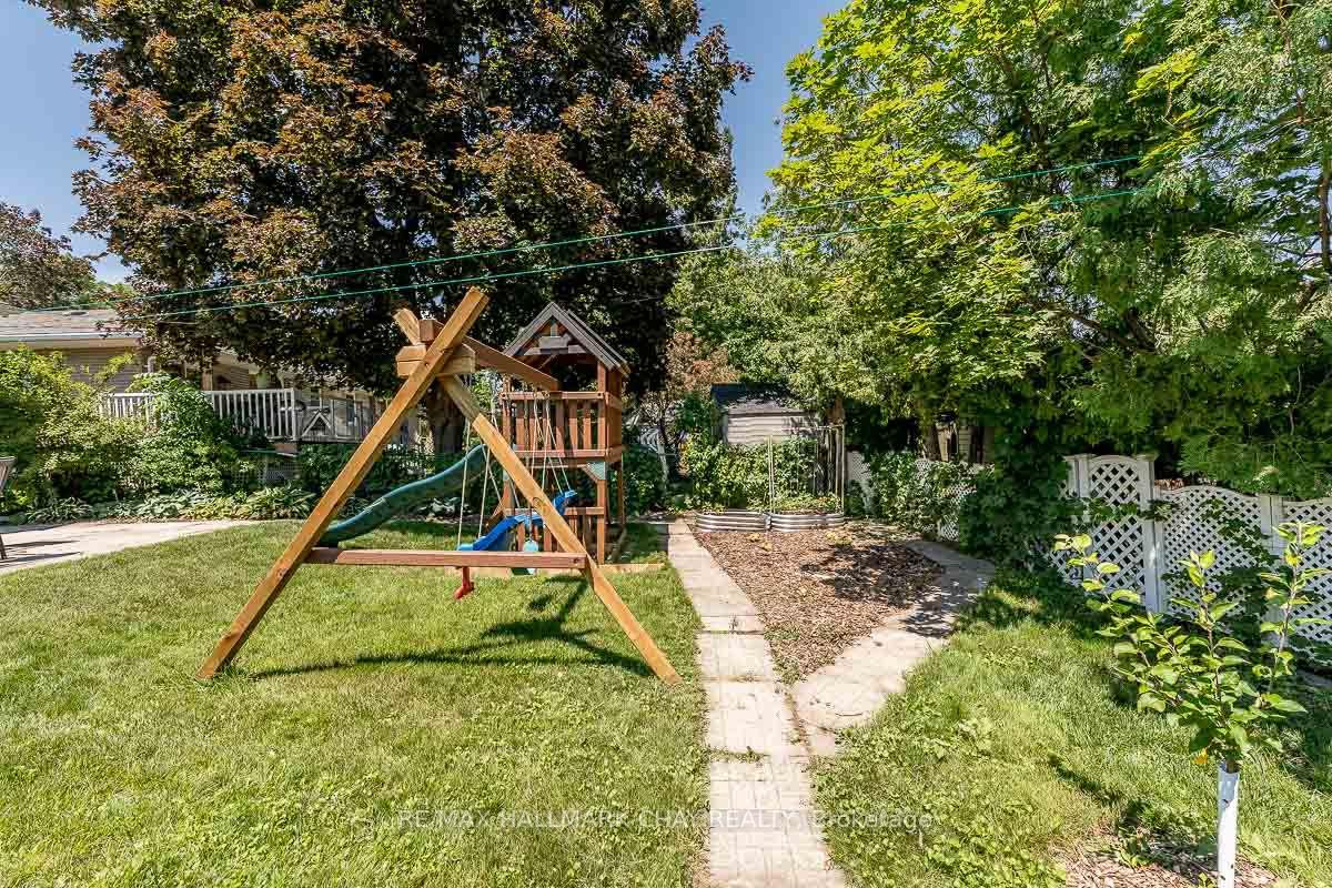 Photo 37 of 23 Downsview Drive, Barrie, Codrington — HOMEH