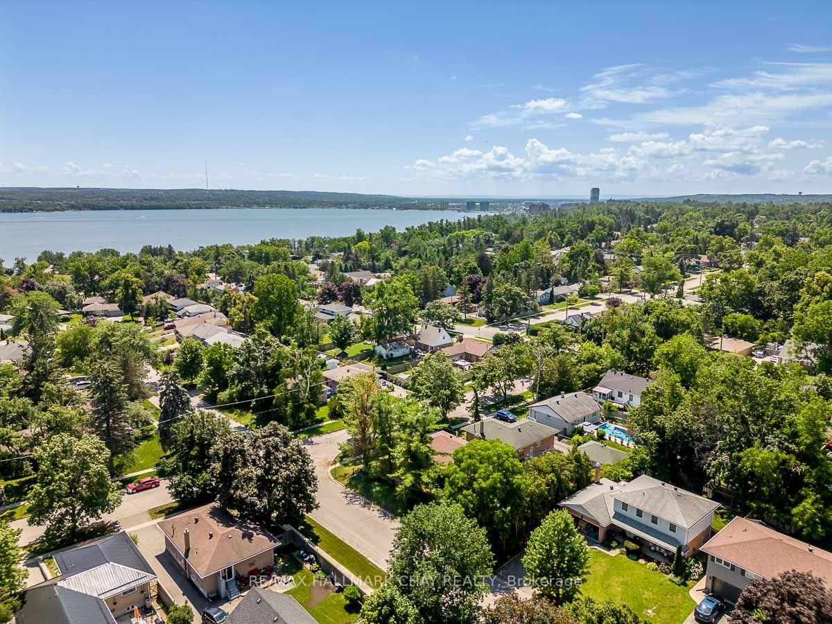 Photo 41 of 23 Downsview Drive, Barrie, Codrington — HOMEH
