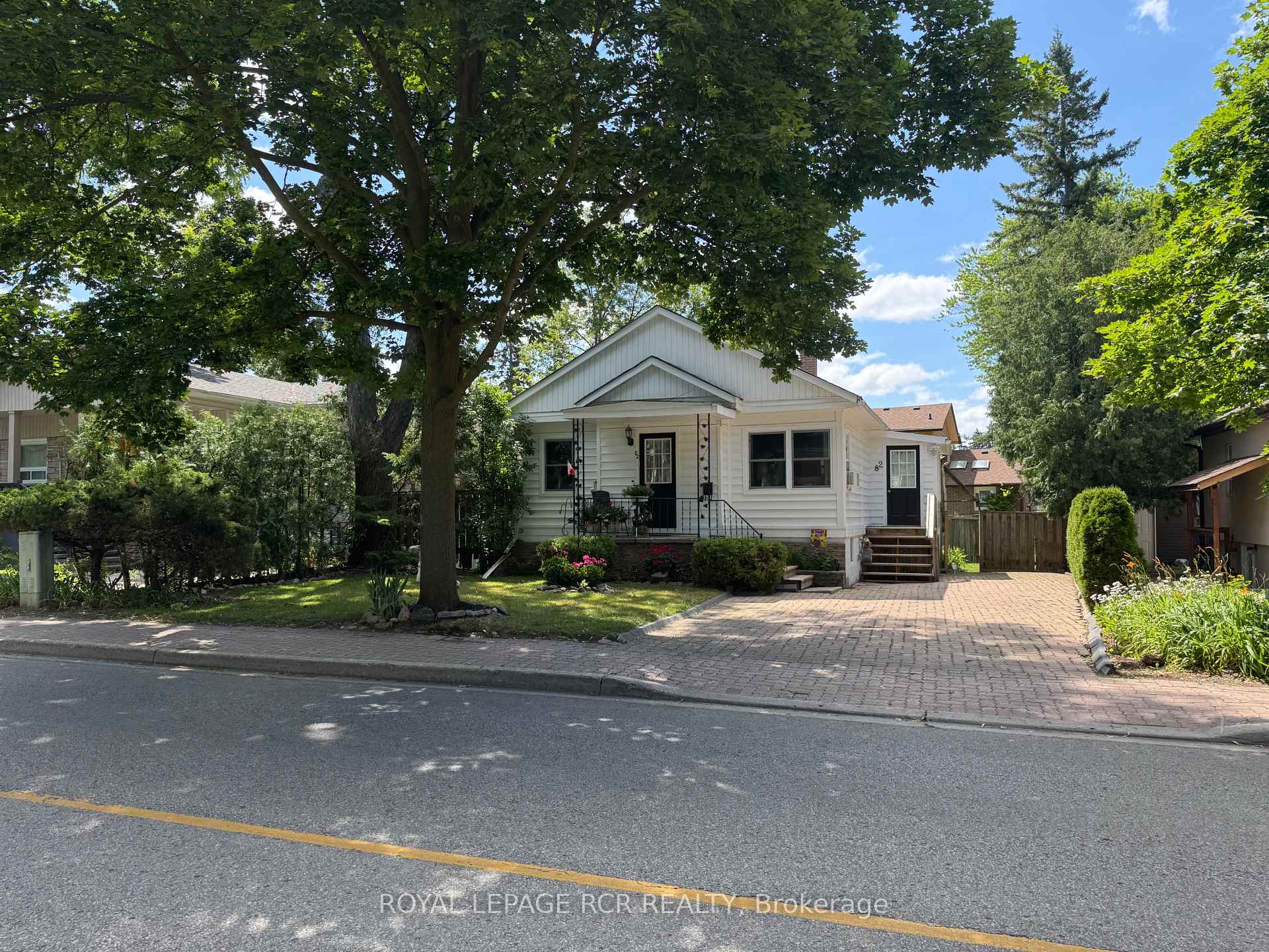 Photo 2 of 82 Mill Street, Richmond Hill, Mill Pond — HOMEH