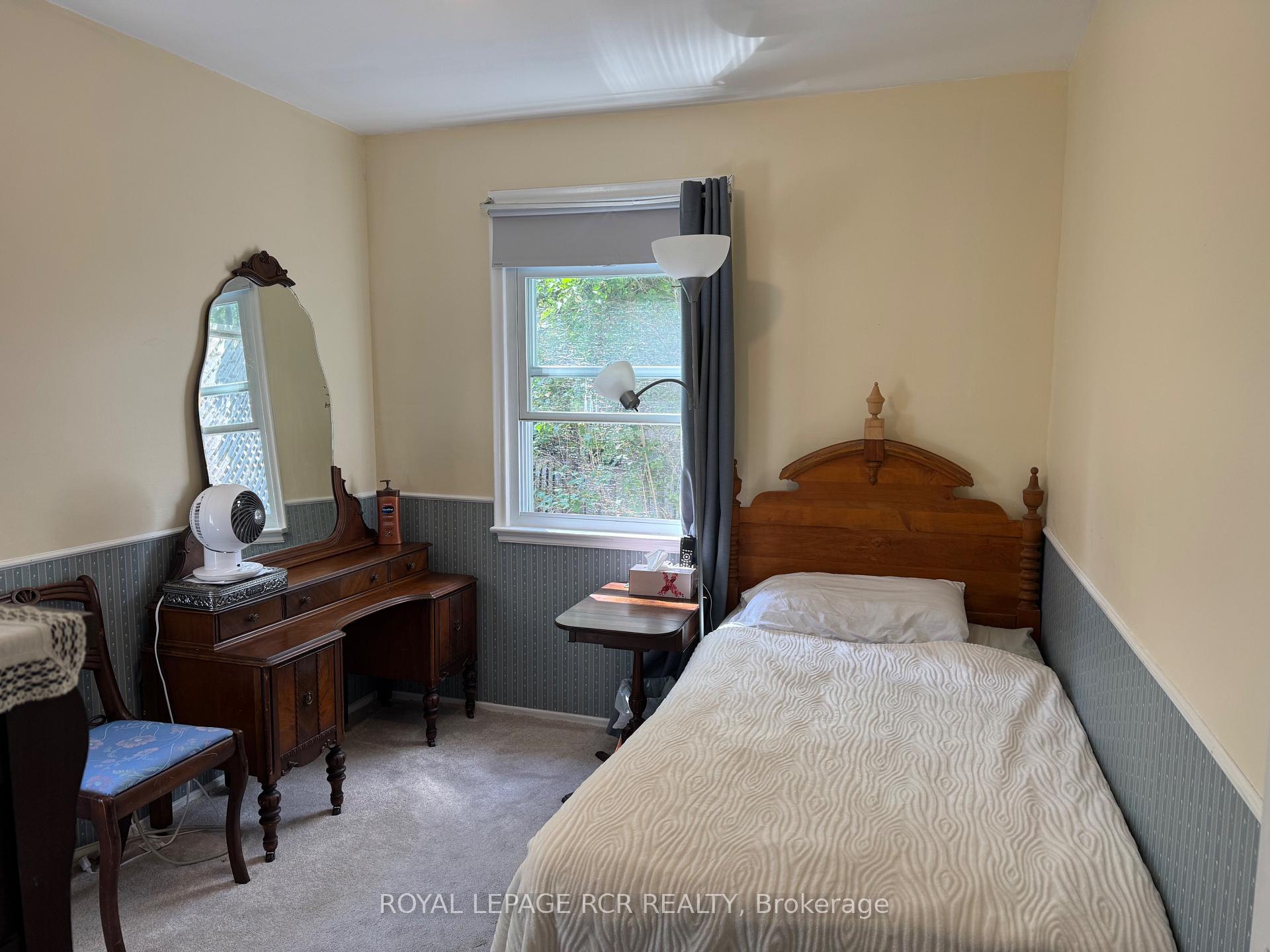 Photo 5 of 82 Mill Street, Richmond Hill, Mill Pond — HOMEH