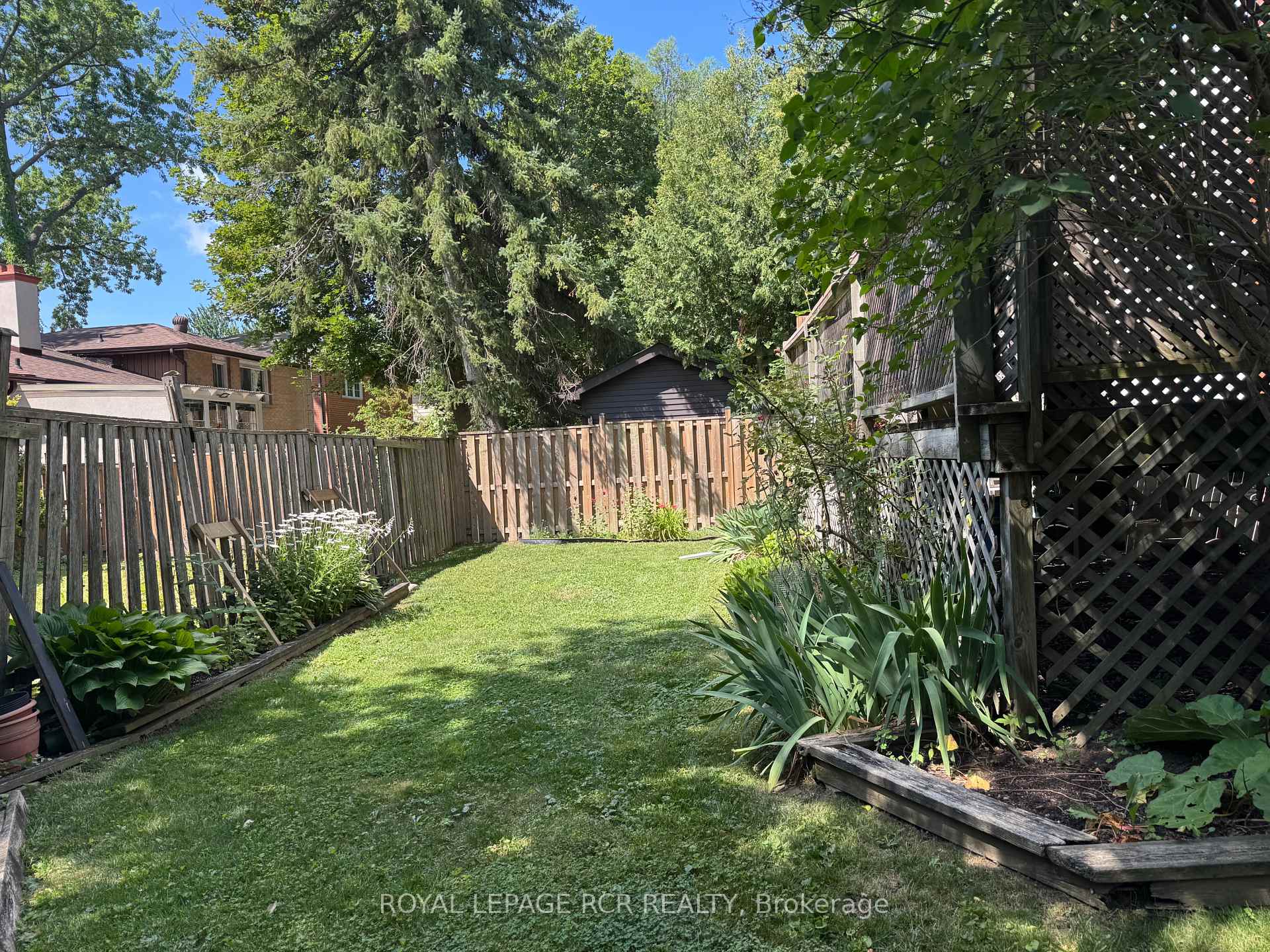 Photo 12 of 82 Mill Street, Richmond Hill, Mill Pond — HOMEH