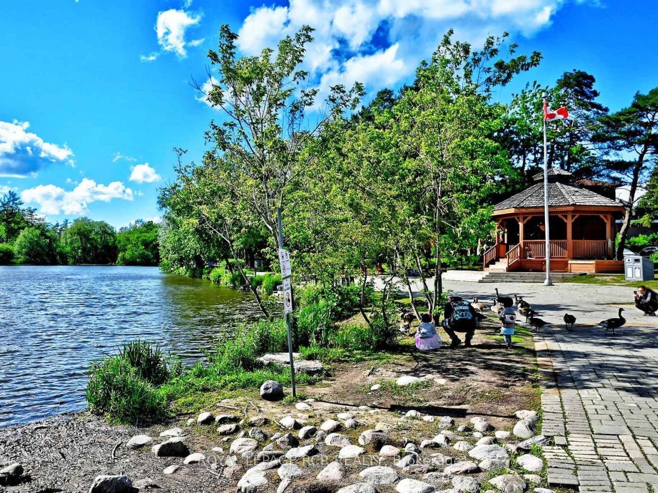 Photo 17 of 82 Mill Street, Richmond Hill, Mill Pond — HOMEH