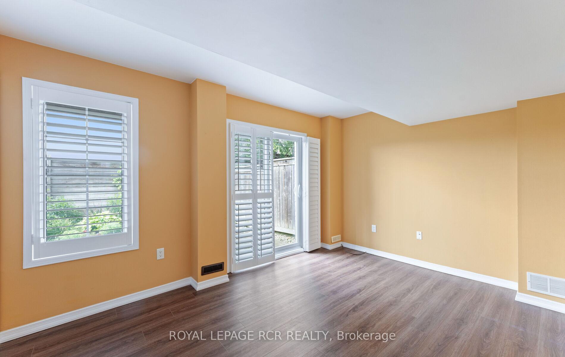 Photo 4 of 78 Burgon Place, Aurora, Aurora Village — HOMEH