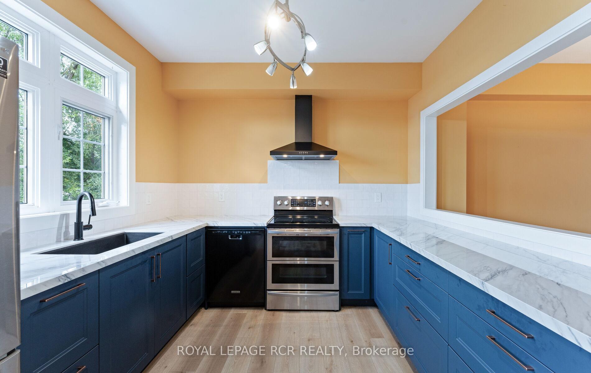 Photo 11 of 78 Burgon Place, Aurora, Aurora Village — HOMEH