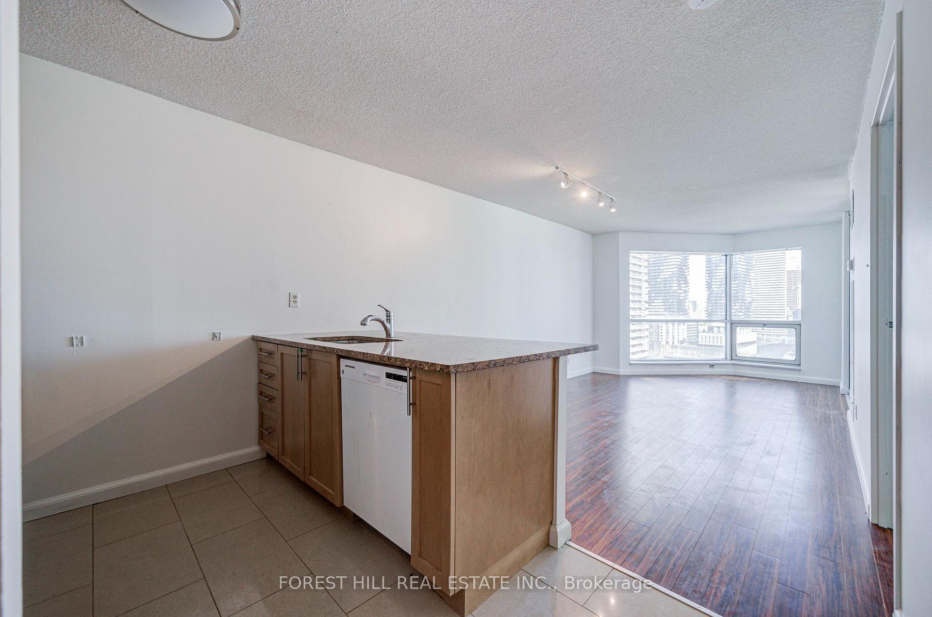 Photo 2 of Unit 1810, 10 Yonge Street, Toronto, Waterfront Communities — HOMEH