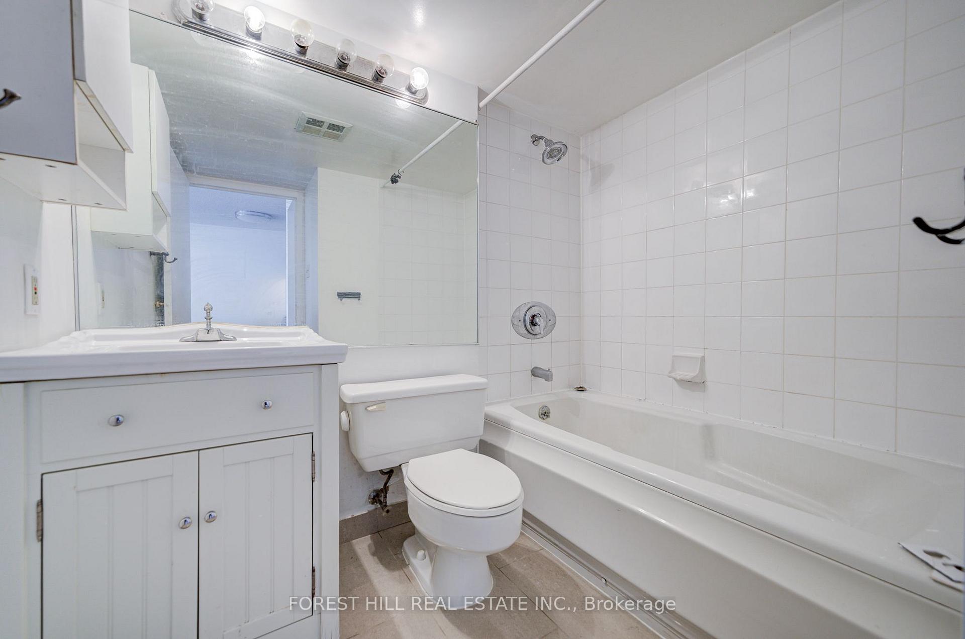 Photo 14 of Unit 1810, 10 Yonge Street, Toronto, Waterfront Communities — HOMEH