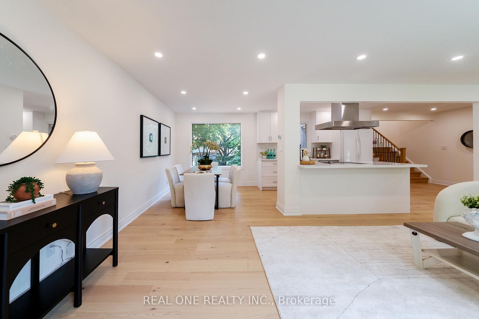 Photo 15 of 3148 Bentworth Drive, Burlington, Palmer — HOMEH