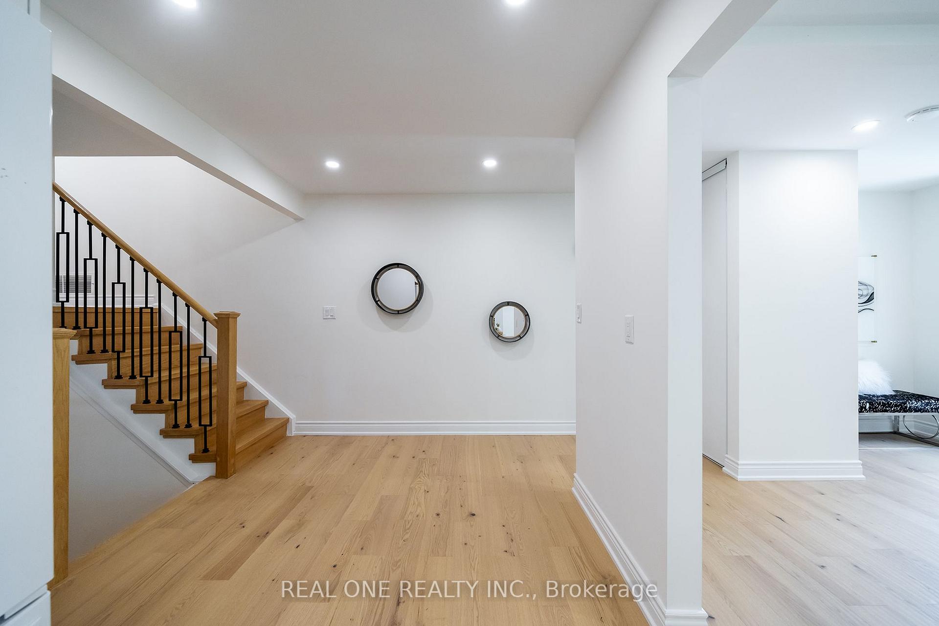Photo 20 of 3148 Bentworth Drive, Burlington, Palmer — HOMEH