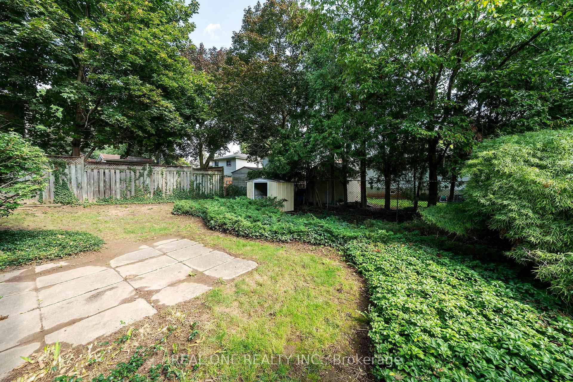 Photo 39 of 3148 Bentworth Drive, Burlington, Palmer — HOMEH
