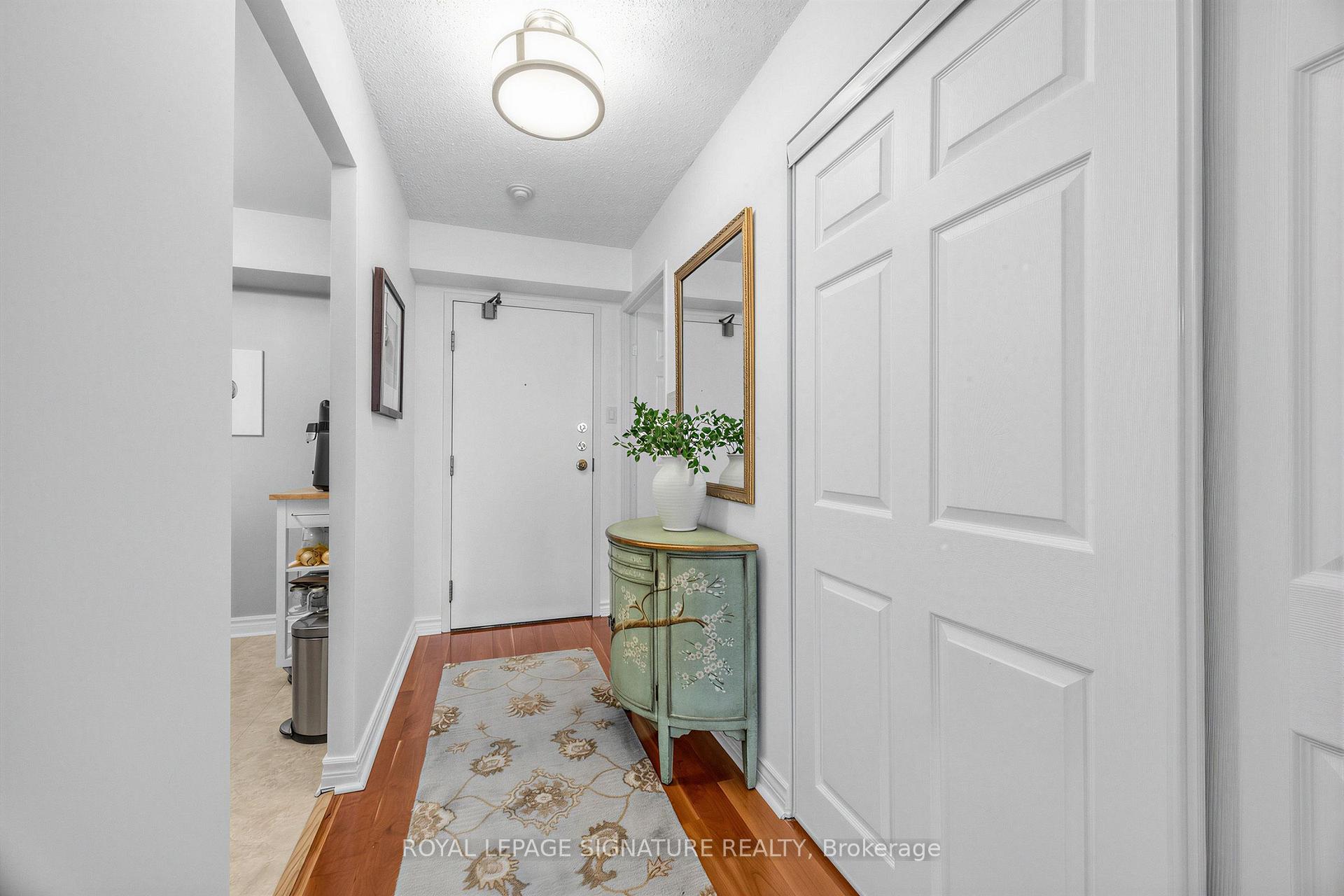 Photo 3 of Unit 1006, 4 Park Vista, Toronto, Danforth Village-East York — HOMEH