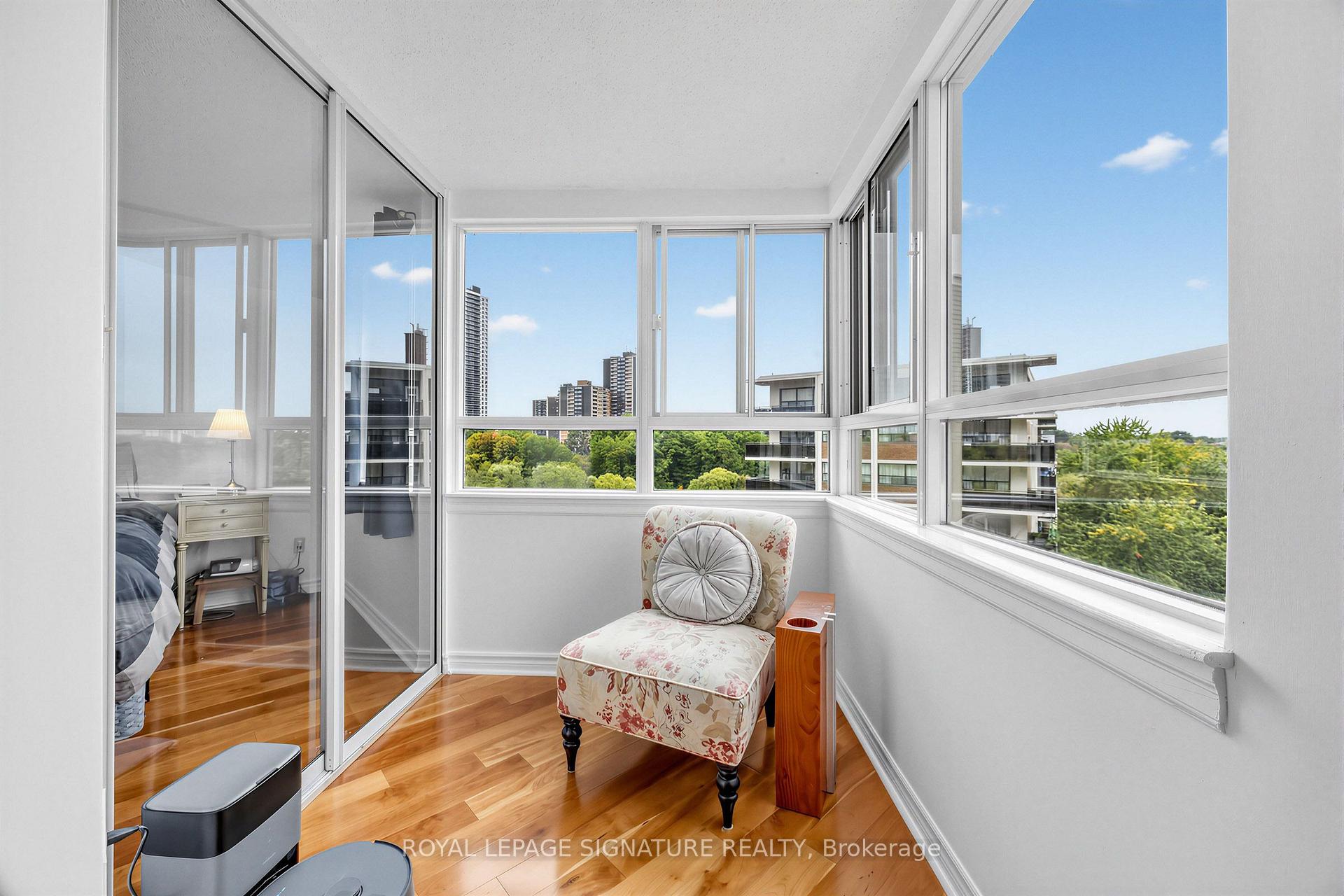 Photo 9 of Unit 1006, 4 Park Vista, Toronto, Danforth Village-East York — HOMEH