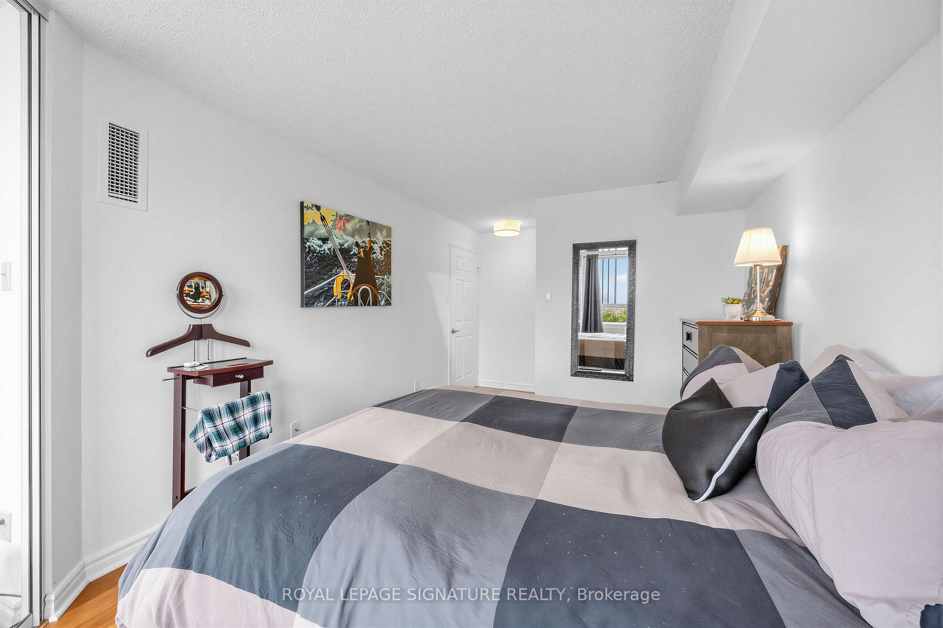 Photo 20 of Unit 1006, 4 Park Vista, Toronto, Danforth Village-East York — HOMEH