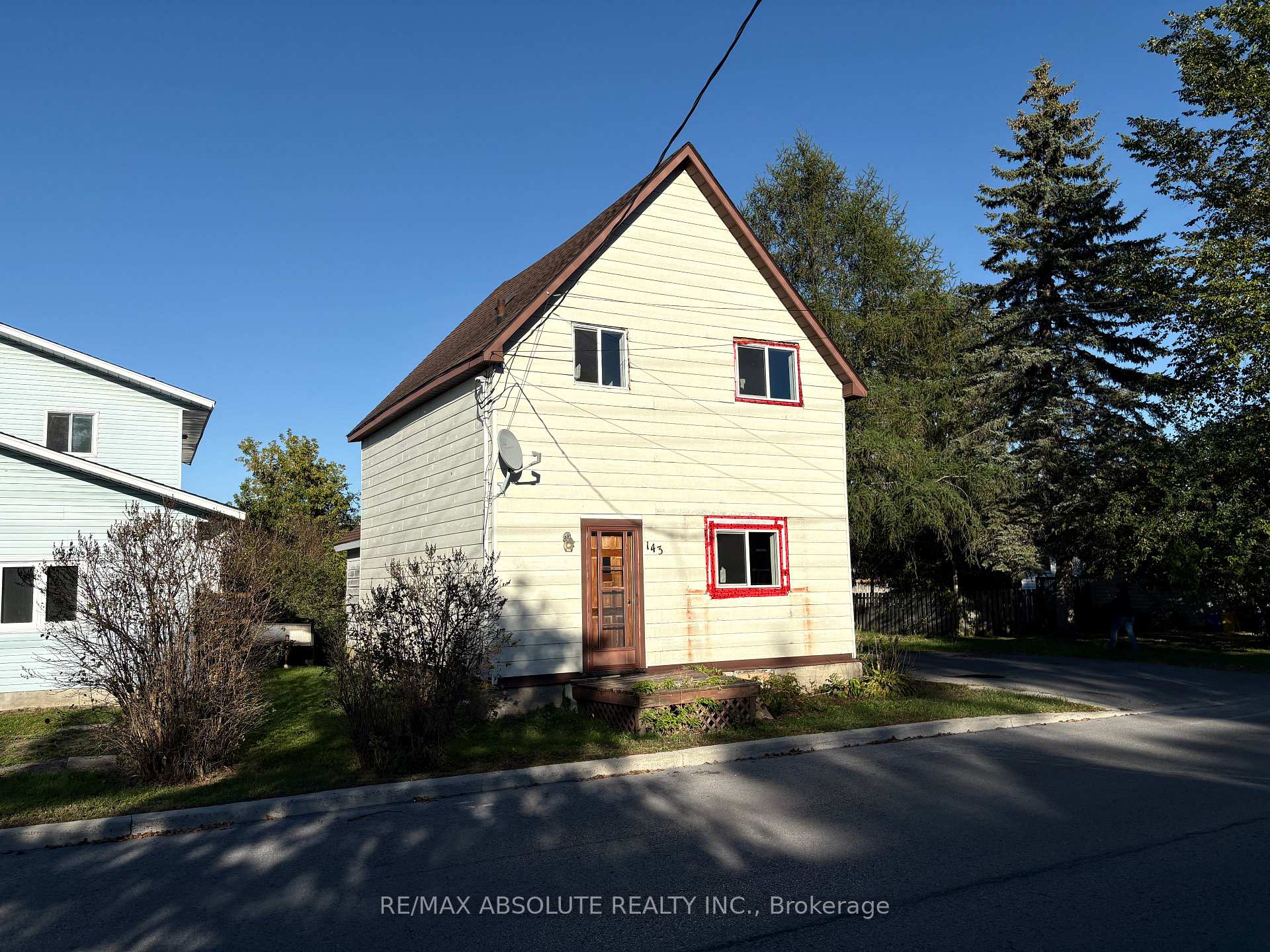 Photo 2 of 143 Park Avenue, Carleton Place, Carleton Place — HOMEH