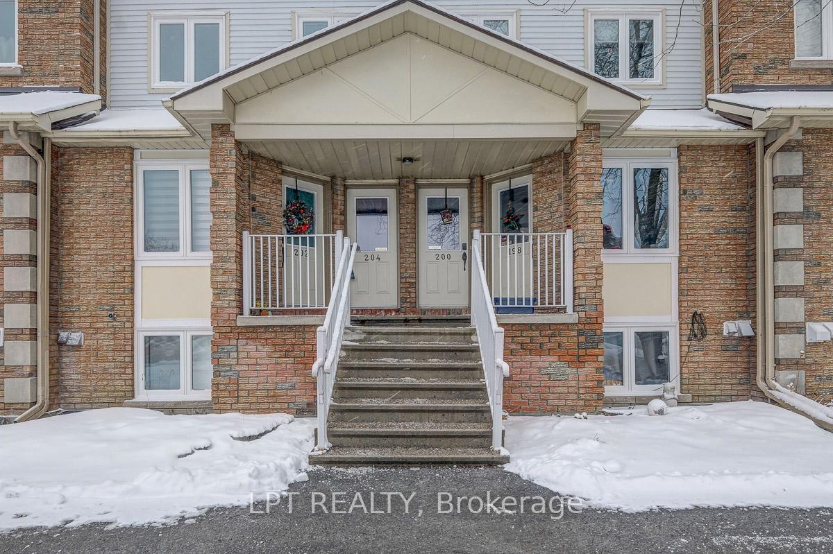 Photo 2 of Unit 30, 204 Briston Private, Ottawa, Hunt Club Park — HOMEH