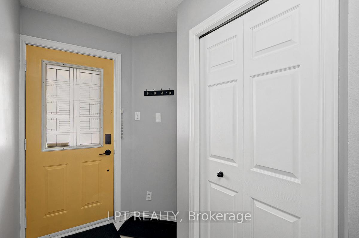 Photo 3 of Unit 30, 204 Briston Private, Ottawa, Hunt Club Park — HOMEH