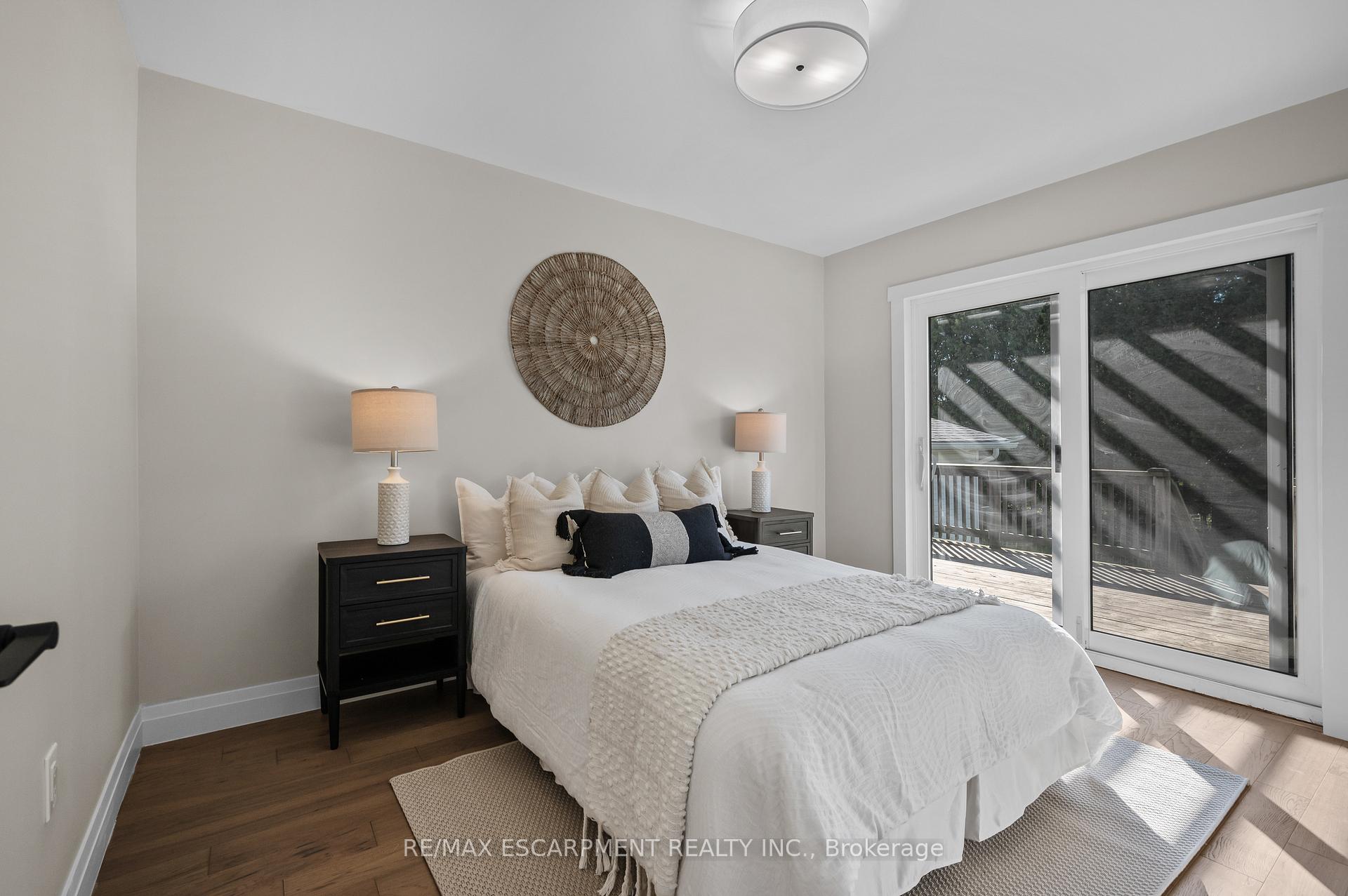 Photo 20 of 1041 Shepherd's Drive, Burlington, LaSalle — HOMEH