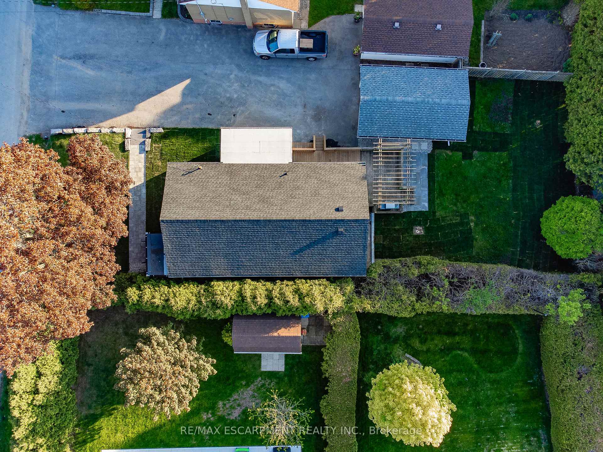 Photo 35 of 1041 Shepherd's Drive, Burlington, LaSalle — HOMEH