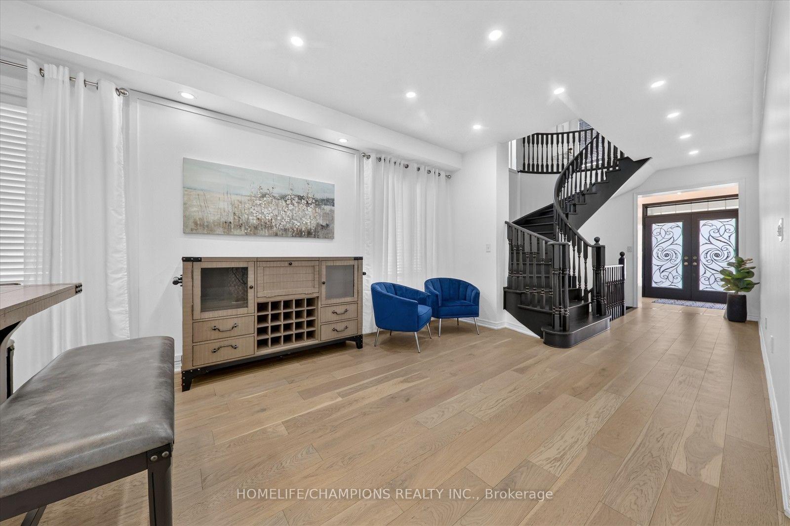 Photo 8 of 154 Humphrey Street, Hamilton, Waterdown — HOMEH
