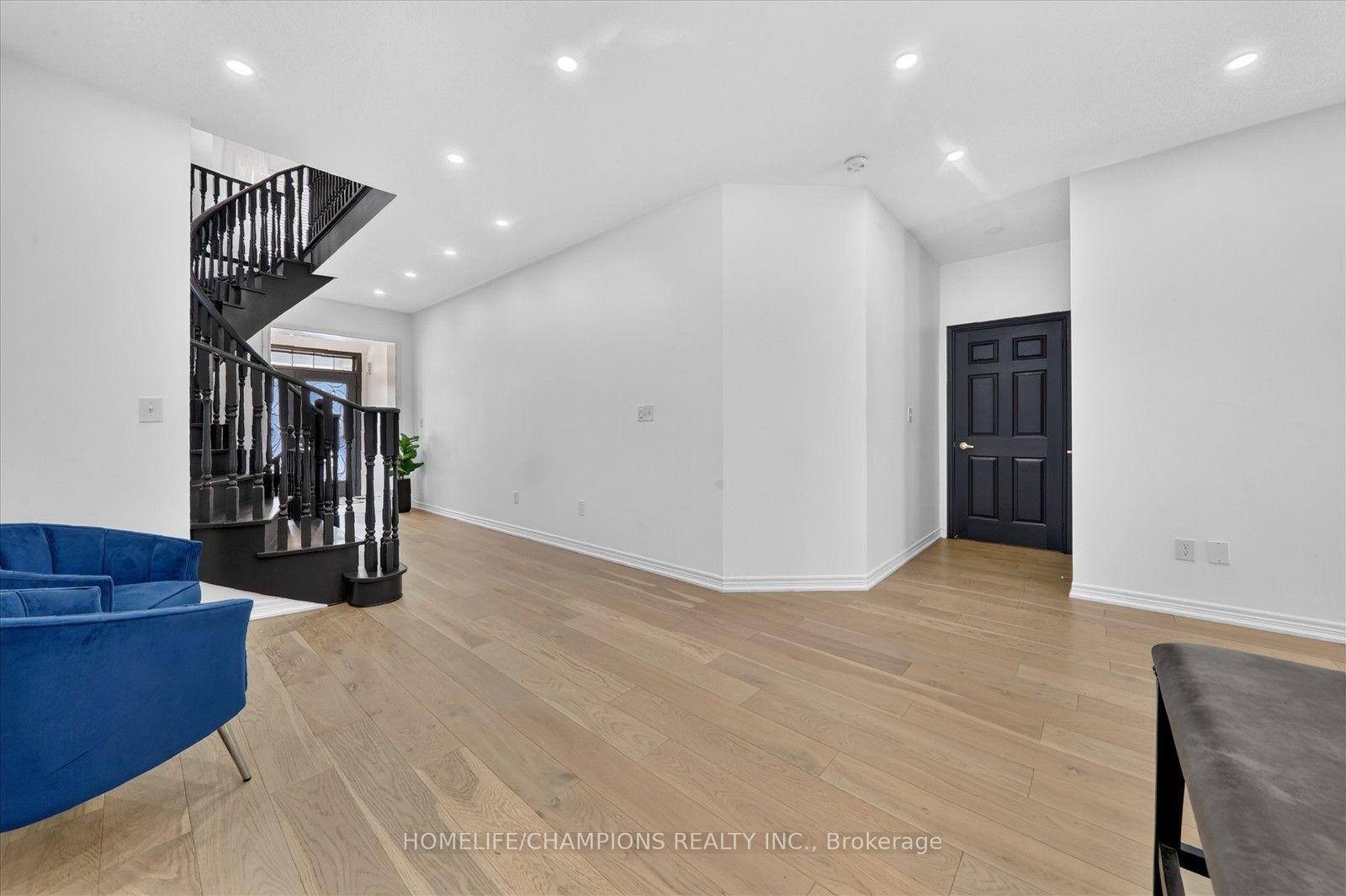 Photo 9 of 154 Humphrey Street, Hamilton, Waterdown — HOMEH